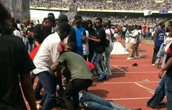 Une bousculade fait neuf morts dans un stade à Kinshasa