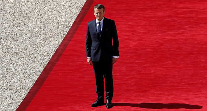 Crise historique à l'Élysée : La popularité de Macron s'effondre à 19%, un plongeon record